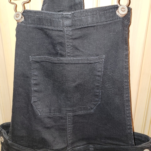 Misses sz M Hollister Black denim overall shorts distressed - Picture 6 of 8